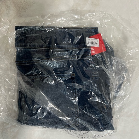 Spanx Distressed Ankle Skinny Jean - New With Tags! - Picture 11 of 14